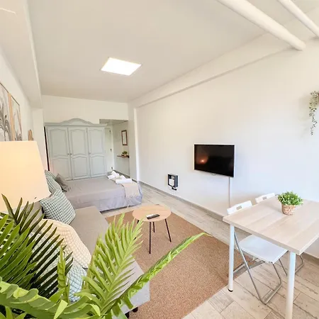 Cozy Studio With Pool Acuario Benalmadena Exterior photo