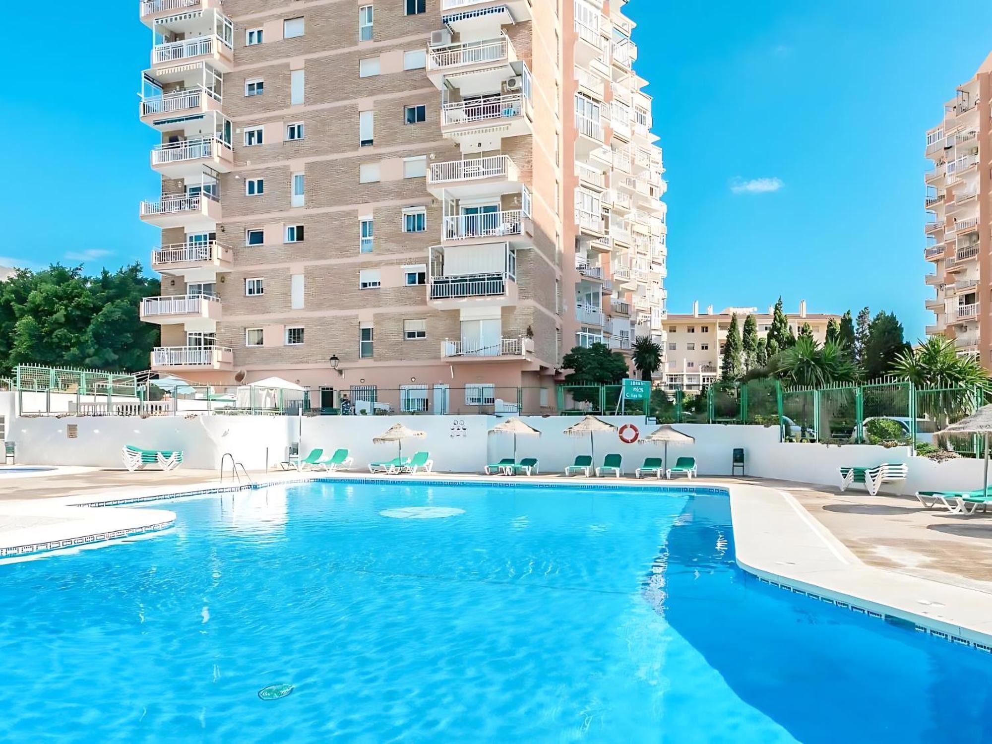 Cozy With Pool Acuario * Benalmadena
